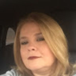 Meet your Posher, Shana